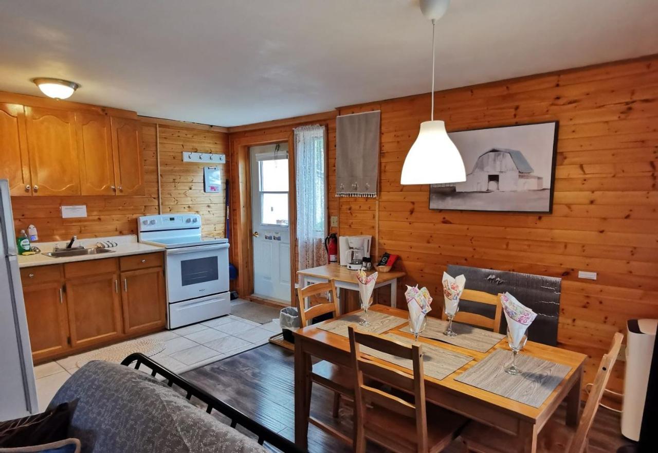 Knotty Pine Cottages, Suites & Motel Rooms Ingonish Luaran gambar