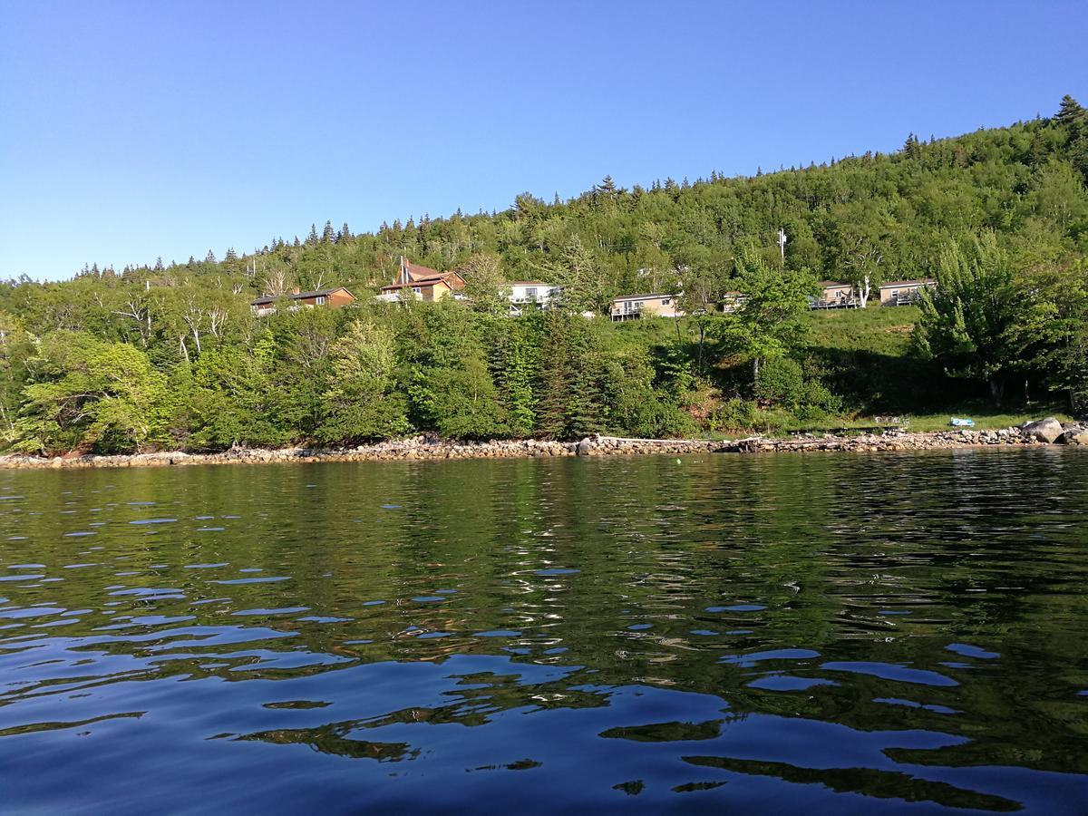 Knotty Pine Cottages, Suites & Motel Rooms Ingonish Luaran gambar