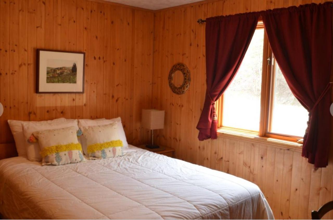 Knotty Pine Cottages, Suites & Motel Rooms Ingonish Luaran gambar